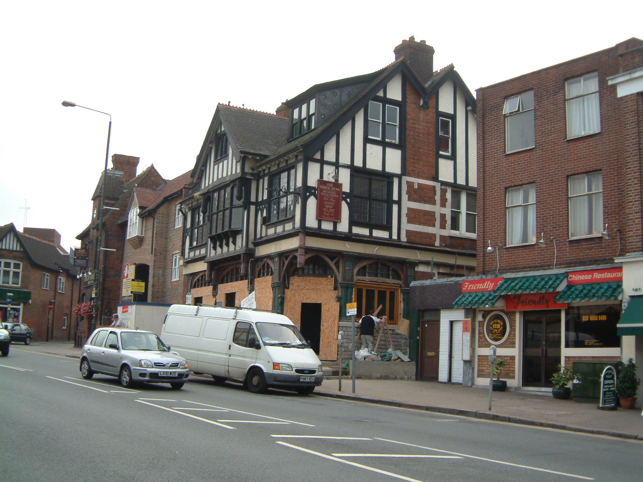 52, The end of The Three Tuns as we know it, now Pizza place, 2004.JPG